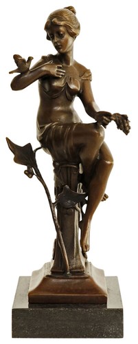 Scultura signora uccello - , in