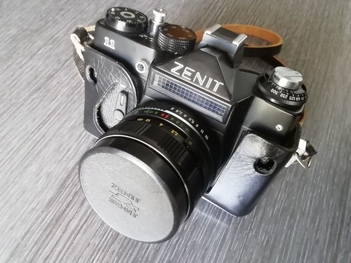 Camara zenit con - con, objetivo