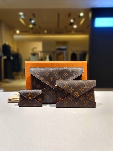 Louis vuitton monogram - louis,
