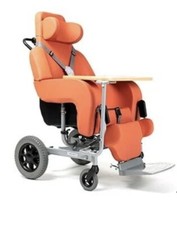 Carrozzina ortopedica Coraille Mobilità Anziani