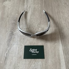 Occhiali da sole Oakley Muzm