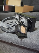 Dissipatore a liquido pompa ARCTIC Liquid Freezer II 240 RGB LGA1700 compatibile