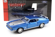 1:18 Auto World 1971 Ford