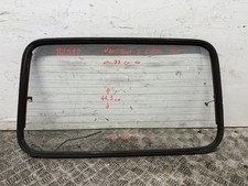 B2982 VETRO LUNOTTO POSTERIORE