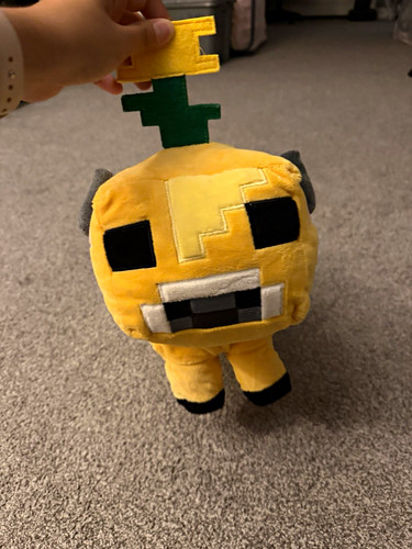 Minecraft yellow plush - yellow, figure