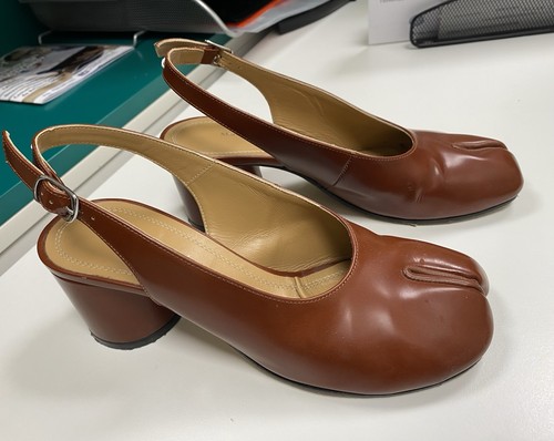 Escarpins tabi cognac maison - cognac,