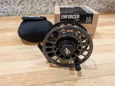 Mulinello da pesca a mosca Sage Enforcer 7/8, granito, nuovo, con scatola e custodia