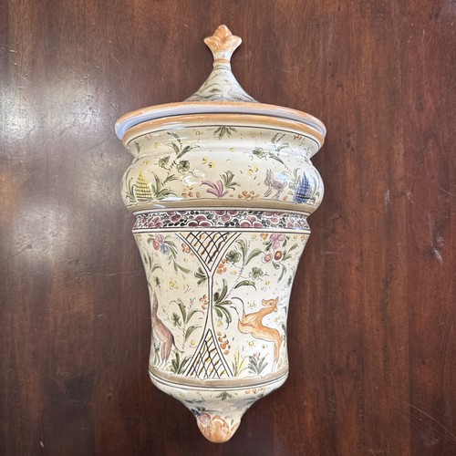 Urna ceramica artistica - , parete