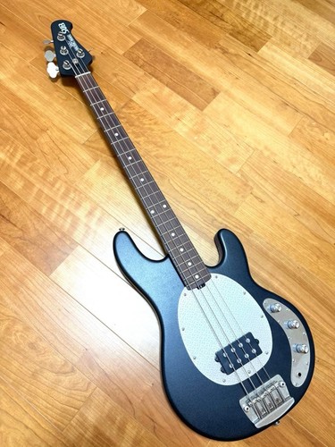 Lotto iniziale usa musicman - iniziale,