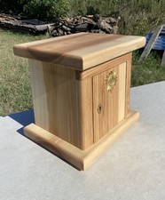 Tabernacolo in legno di Frassino con interni in ottone 33x28x33