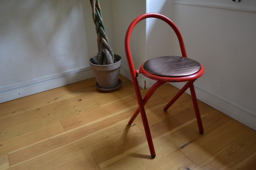 Chaise pliante postmoderniste