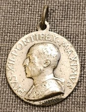 ANTICA MEDAGLIA PAPA PIO XII