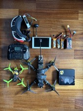 Vendo Lotto Droni FPV- Lipo Charger-Visore-Display-Radio-Pezzi Di Ricambio