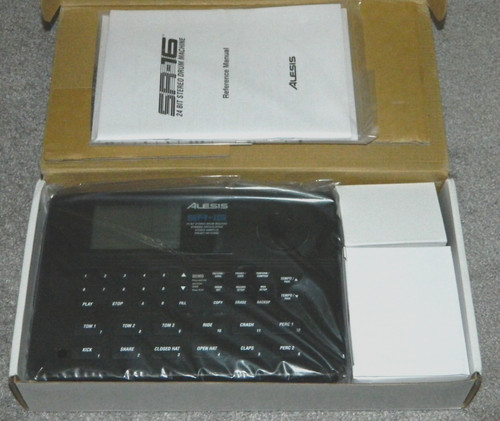 Nuovo nella scatola alesis - nuovo,