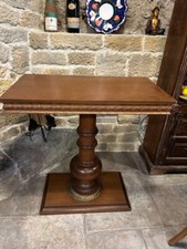 Tavolino in legno pregiato del 900 ricco di intarsi e decoro sul piano