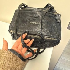 GIVENCHY Pandora Auth Black