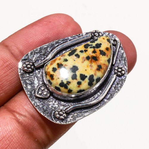 Anello con pietre preziose