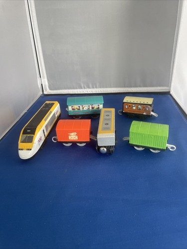 Lot toy trains - of, 7