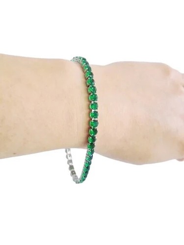 Tennis bracelet with green - with,