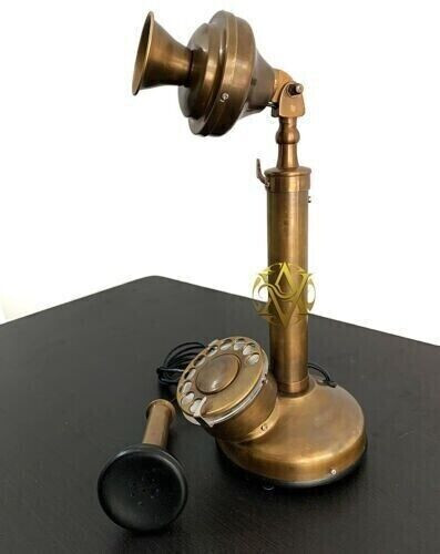 Antico telefono fisso - , in