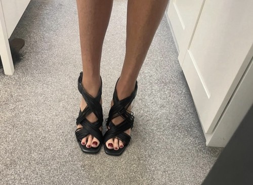 Zara sandalo nero con