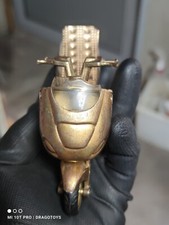 VINTAGE VESPA SCOOTER MOTO