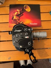 Cinepresa Beaulieu R16 da 16 mm con zoom Angenieux 2,2/17-68 mm + Manuale