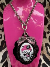 Collana cammeo Tarina Tarantino testa rosa mod Hello Kitty cuore lucite ENORME RARA