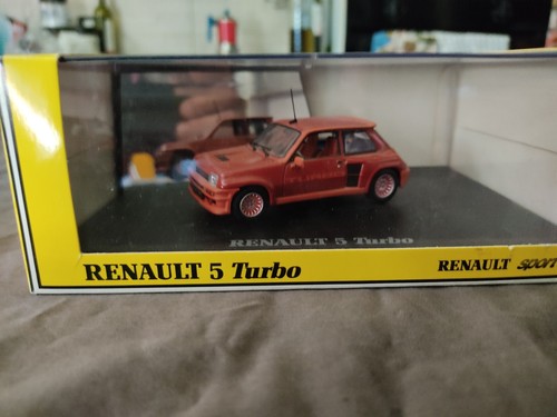 Universal hobbies renault - universal,