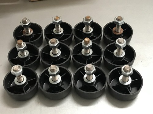 Stock piedini per mobili - piedini,