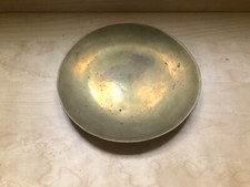 Piatto in ottone massiccio