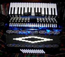 Fisarmonica tastiera Morelli 34 tasti 48 tasti blu perla con custodia rigida