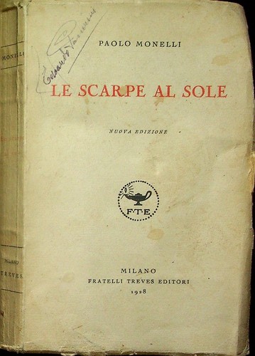 Scarpe sole cronaca di - scarpe, sole: