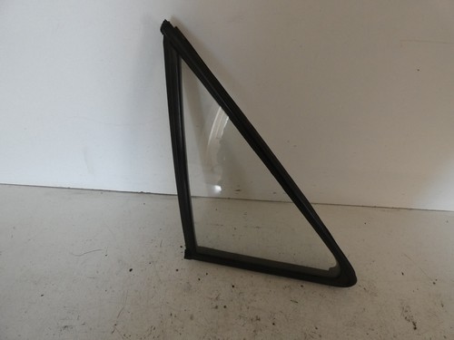 Finestrino triangolare