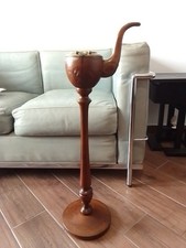 Posacenere da pavimento in legno di castagno a forma di pipa 