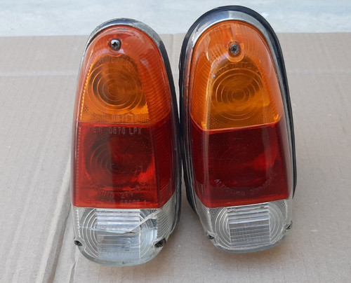 Fanali posteriore altissimo - 2,