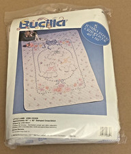 Bucilla / Linda Gillum "Piccolo Agnello" Kit copri culla punto croce timbrato 40x60"
