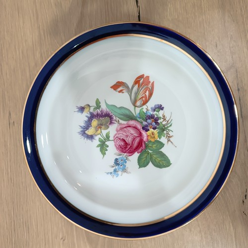 Superbe assiette creuse - superbe,