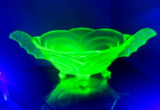 URANIO URANIUM GLASS BOWL