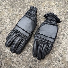 Guanti antisommossa antitaglio