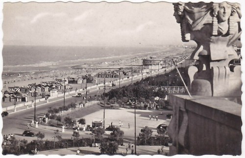 Rimini spiaggia veduta dalle - -,