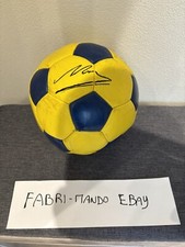 Pallone autografato da