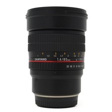 Obiettivo Samyang 85mm F1.4 AS