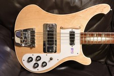 Zoom22 Rickenbacker 4003 fino