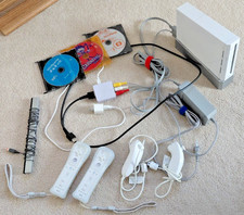 Console Nintendo Wii lotto 3 giochi setup 2 controller famiglia divertimento bundle di fit og