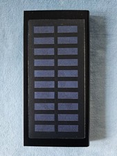 Power bank 8.000 mAh con pannello solare Nuovo 