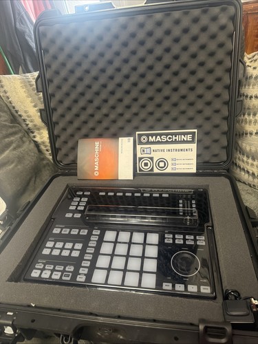 Native instruments machine - instruments,