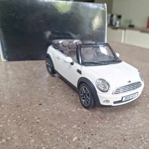 Mini cooper cabrio bianca - mini,