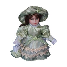 Bambola di ceramica Vestire