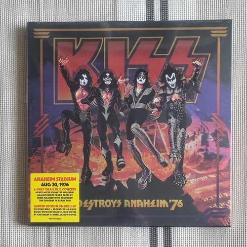 Kiss destroys anaheim - destroys,